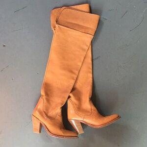 Sendra Boots! size 37 or size 7 well worn tall boots